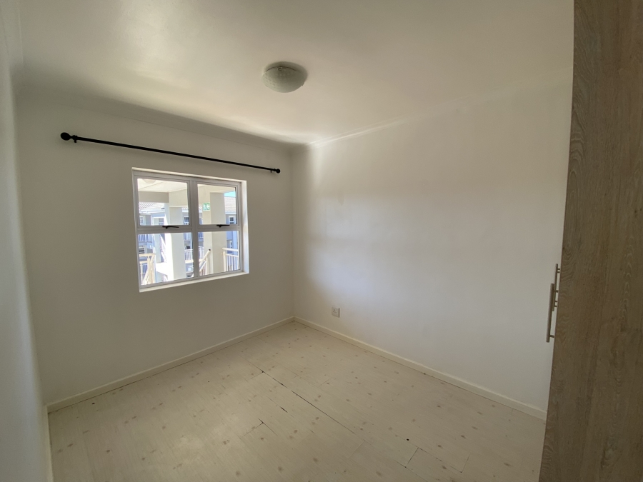 To Let 2 Bedroom Property for Rent in Muizenberg Western Cape